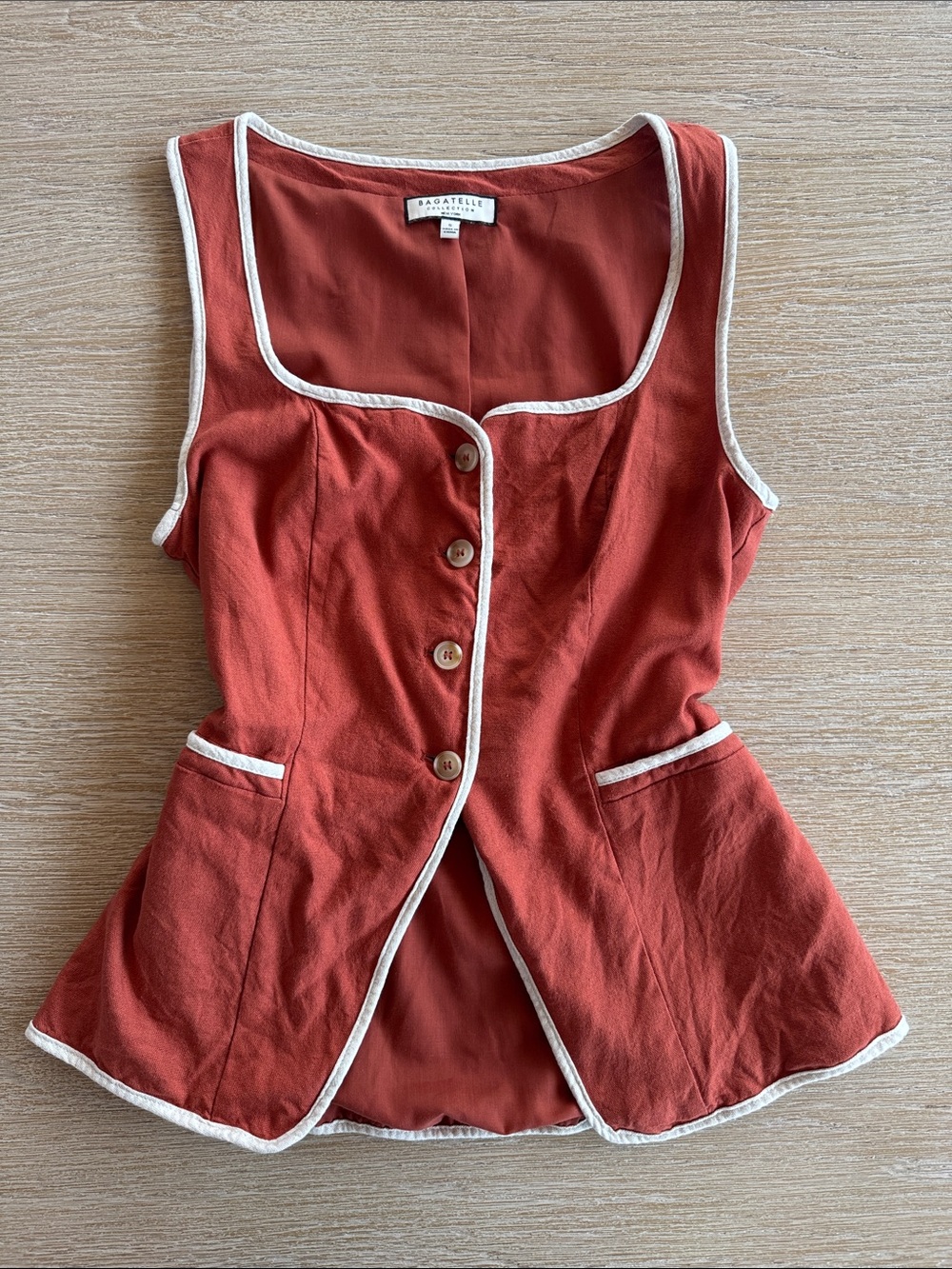 Adrienne Vittadini Rust-Red Sleeveless Peplum Blouse with Cream Trim